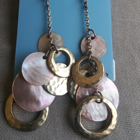 NWT  Cascades Of and Mother Of Pearl Earrings - Picture 1 of 1